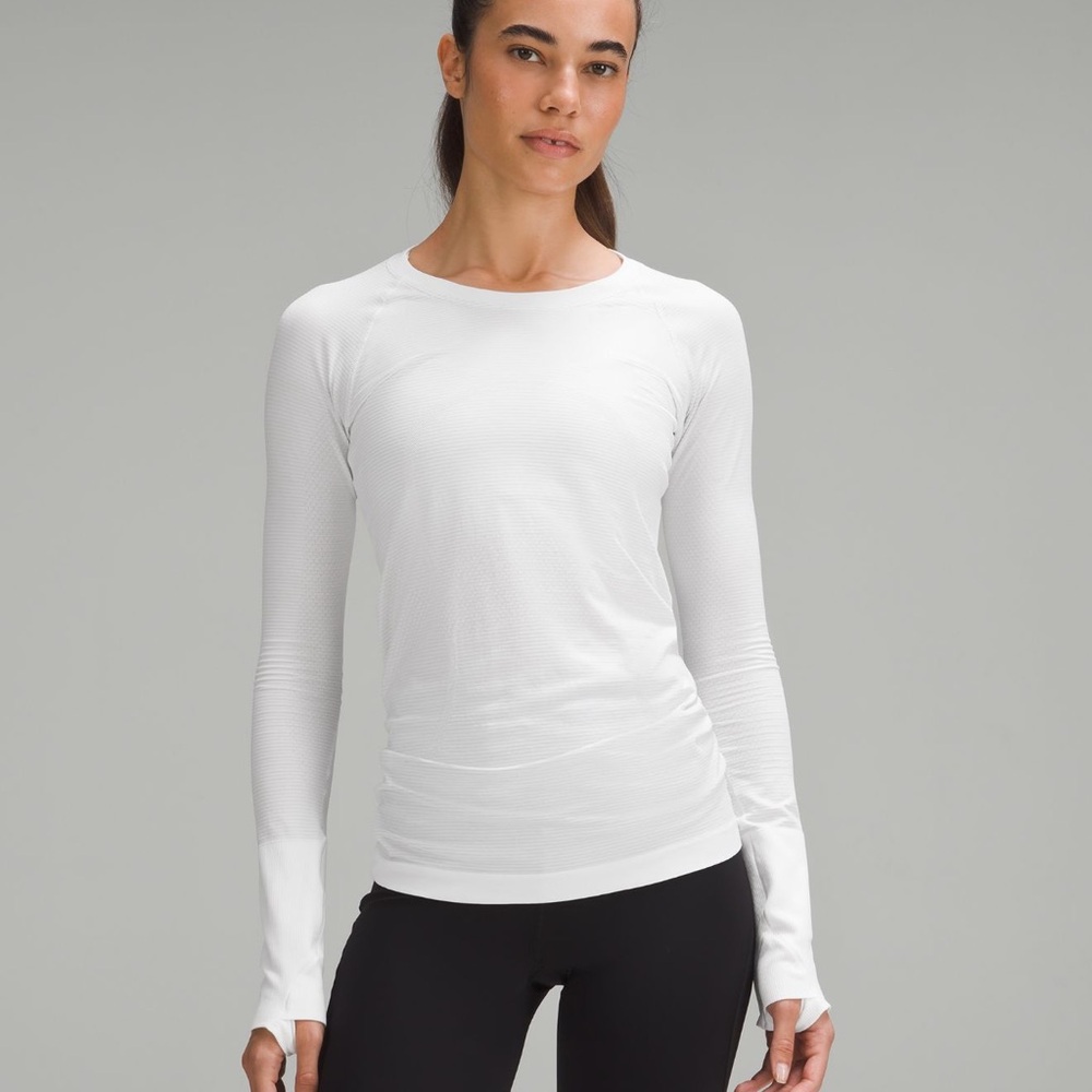 Lululemon swiftly tech long sleeve light purple size 4